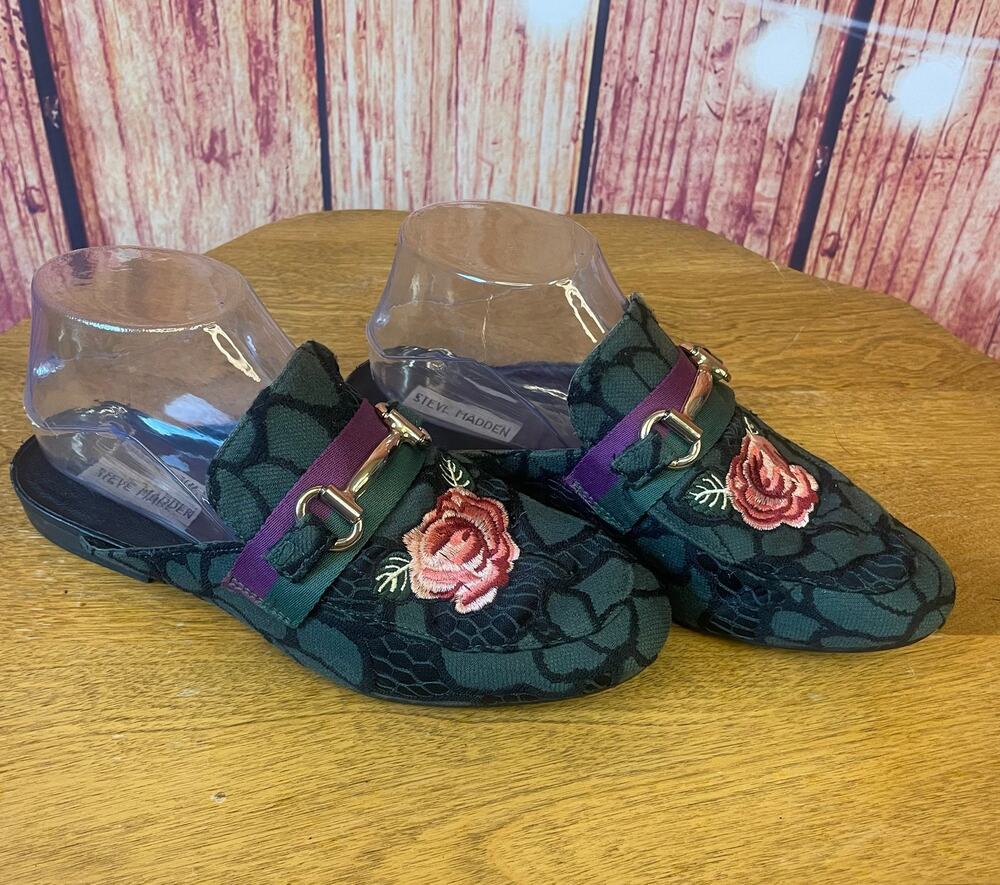 Steve Madden Kandi Slip-on Mule/Loafer Womens size 8 Rose Embroidery Green/Black